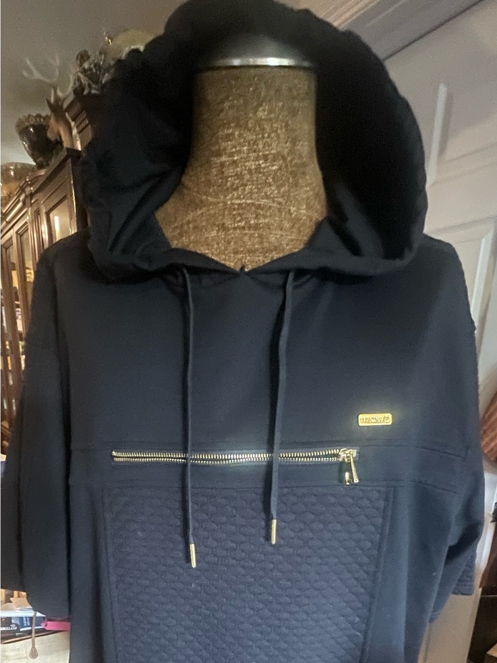 Black Quilted "Makobi" sz 3X Hoodie with Gold Zip Detail